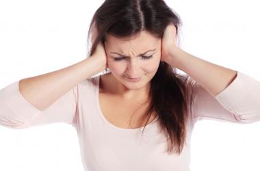 МРТ поможет выявить причину шума в ушах