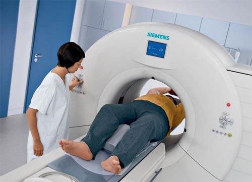 МРТ тазобедренного сустава - укладка в томографе
