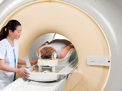 МРТ почек и надпочечников - этапы процедуры