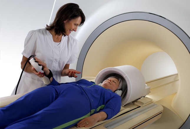 МРТ головного мозга, сосудов головы и шеи - этапы процедуры